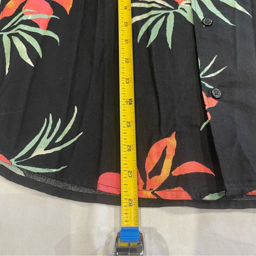 Quiksilver Boys XL 16 Tropical Floral Button Down‎ Shirt Black Short Sleeve New